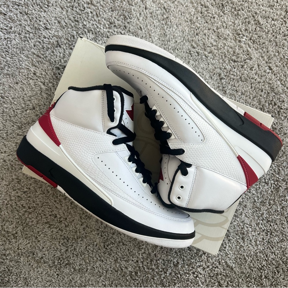 Air Jordan 2 Retro ‘Chicago’ 2022 - DX2454-106
